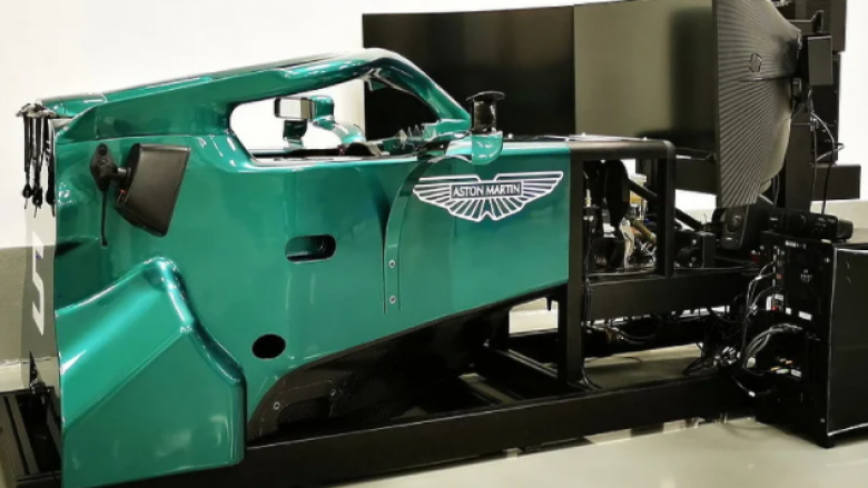 Vettel ka një simulator të bërë nga një veturë e vërtetë