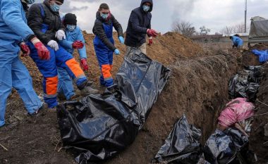 OKB-ja thotë se ka varre masive në Mariupol