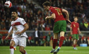 Portugalia mposht Turqinë për të kaluar në finale të play-offit