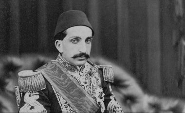 Politikat përafruese ndaj shqiptarëve, të Sulltan Abdylhamitit II