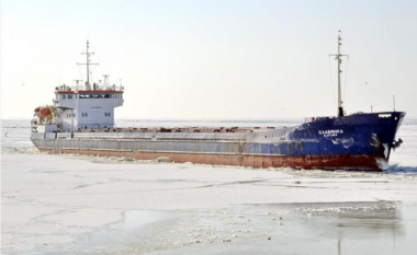 Anija e fundit nga Rusia me 3,030 tonë grurë mbërrin në Durrës, importuesit kërkojnë tregje të reja