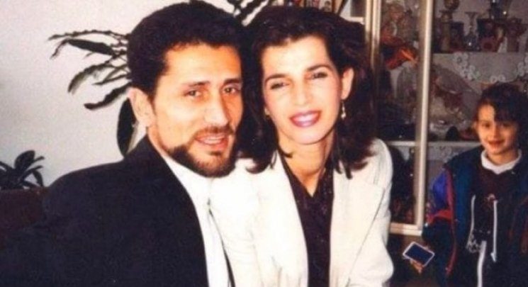 Bashkëshortja e heroit Agim Ramadani, Shukrija: Sot m’u kujtua kur ai më dhuroi zinxhir me perla për 8 Mars në Lugano