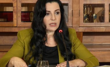 Qeveria shqiptare kompenson transportin urban për të mbajtur çmimin e biletave të pandryshuar