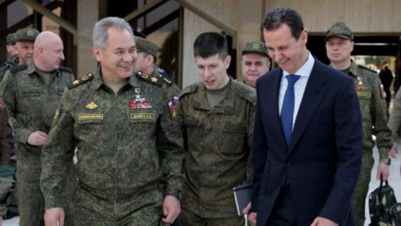 Rusia po përpiqet të rekrutojë luftëtarë sirianë – thotë një zyrtar amerikan