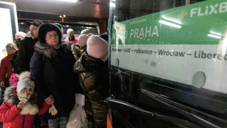 Nuk mund të pranojmë më refugjatë nga Ukraina – thotë kryeministri i Republikës Çeke