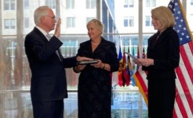 Christopher Hill jep betimin e ambasadorit të SHBA-së në Beograd: Pres perspektivë të re e frymë konstruktive