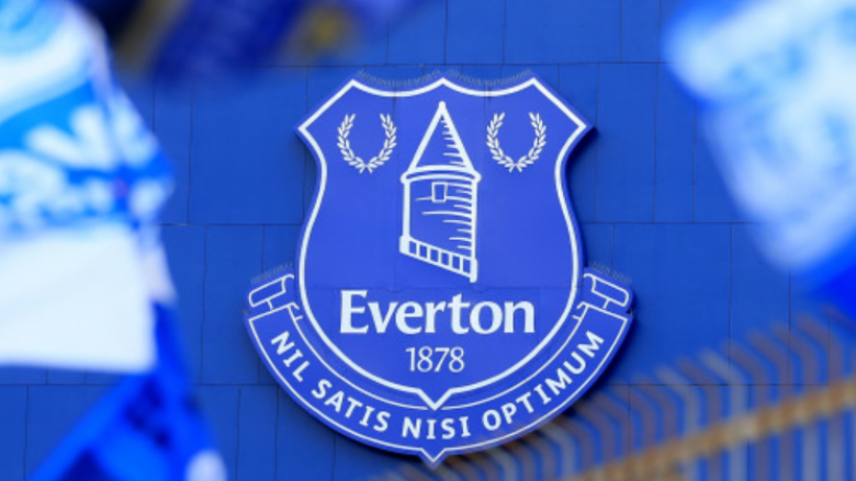 Evertoni rrezikon t’i reduktohen pikët, ka shkelur rregullat bazë të financave
