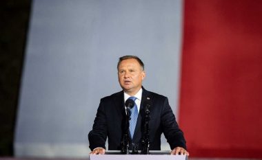 Përdorimi i armëve kimike nga Rusia mund të nxisë ndërhyrjen e NATO-s, thotë presidenti i Polonisë