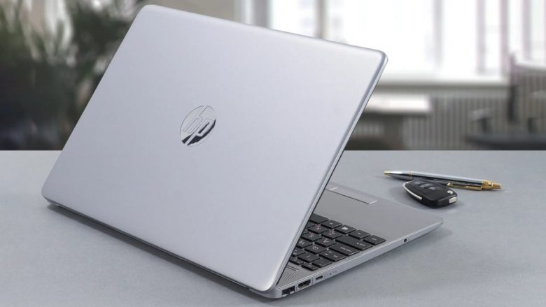 A po ju duhet një laptop me çmim të lirë? Kape shpejt zbritjen në HP 250 G8