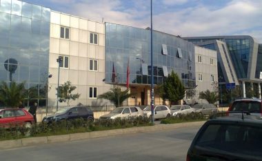 Dalin detaje të reja nga djegia e stacionin policor në Kamëz
