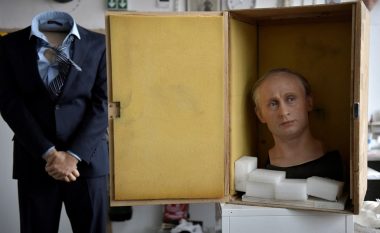Muzeu francez heq statujën prej dyllit të Putinit – figura e presidentit rus sulmohet prej vizitorëve