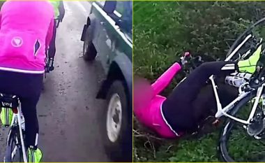 Çiklistja bie në një kanal derisa një veturë kalon anash saj në një rrugë fshati në Angli – dënohet shoferi, edhe pse nuk e kishte prekur fare