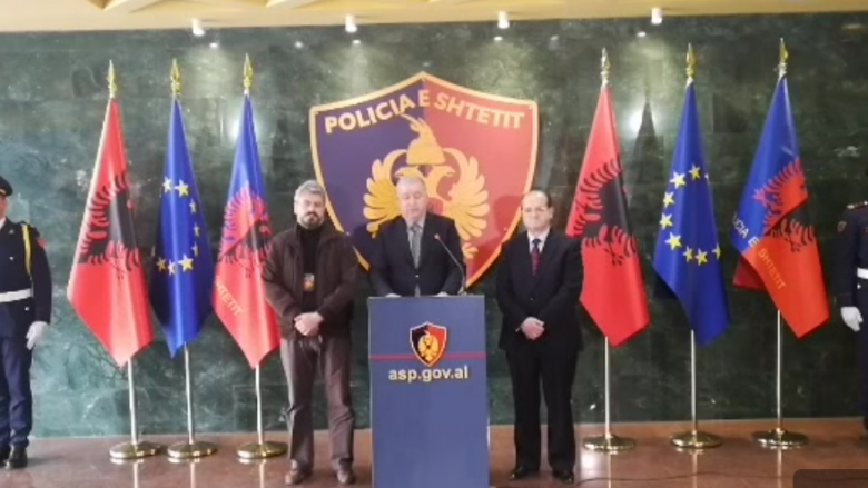 Zbulohet skema e mashtrimit nëpërmjet “call center” në Tiranë, arrestohen 15 shtetas