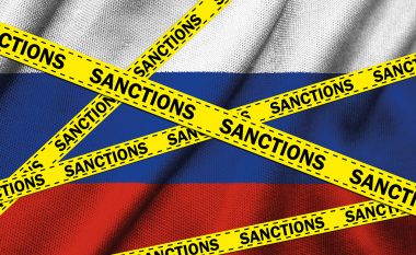 Sanksionet ekonomike ndaj Rusisë – bëhen efektive shumë masa, përfshirë ndalimin nga SWIFT-i