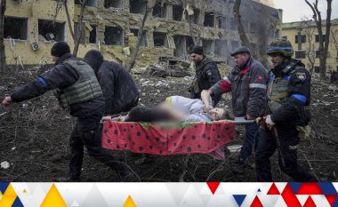 Agresioni rus: Nuk mbijeton gruaja shtatzënë e fotografuar duke u evakuuar nga spitali i bombarduar i Mariupolit në Ukrainë - vdes edhe foshnja e saj