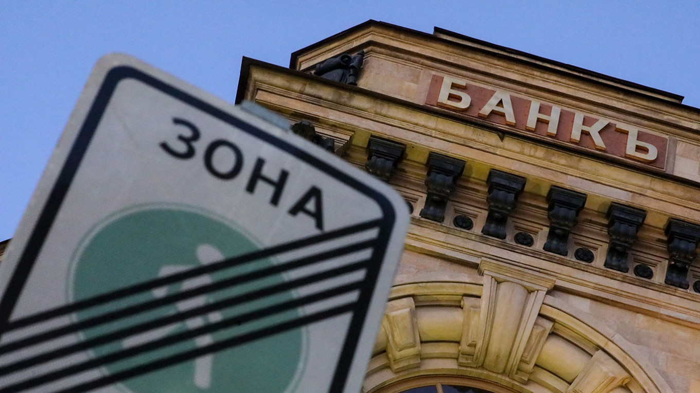 Bashkimi Evropian përjashton 7 banka ruse nga SWIFT