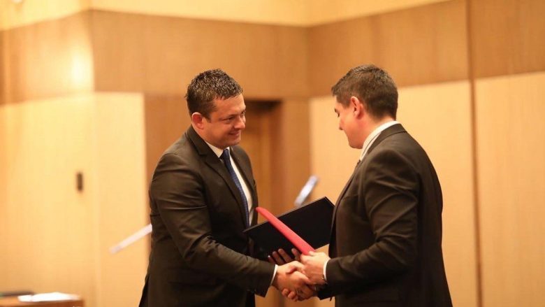 Nënshkruhet memorandum bashkëpunimi në mes Maqedonisë dhe Bullgarisë në fushën e rinisë dhe sportit