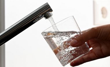 KRU ‘Hidromorava’ apel për banorët e Koretinit: Mos e përdorni ujin për pije se ka shumë amoniak