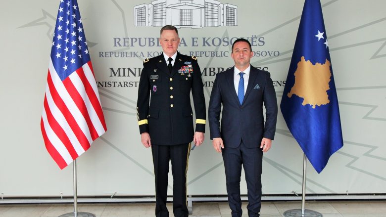 Mehaj takon zëvendës komandantin e Komandës Evropiane të ShBA-së, flasin për të arriturat dhe objektivat për të ardhmen
