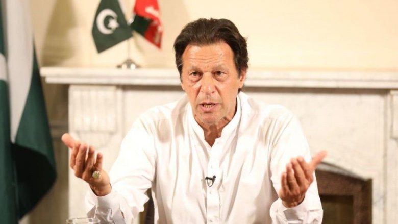 Shkarkohet kryministri pakistanez, Imran Khan