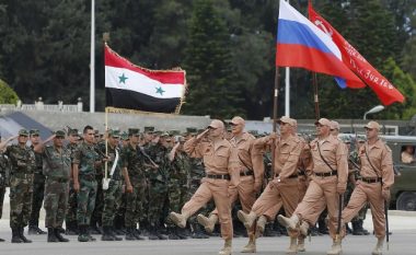 Rusët në Donbas grumbullojnë mbi 20 mijë mercenarë nga Siria – pritet të marrin pjesë në fazën e dytë të luftës në Ukrainë