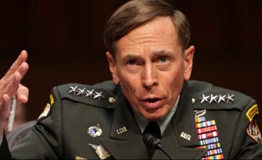Gjenerali amerikan David Petraeus: Ukraina mund ta mposhtë Rusinë
