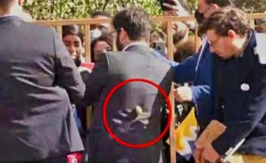 Protestuesit hodhën gur në drejtim të presidentit kilian – lëndohet lehtë një këshilltar i Boriqit