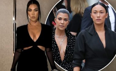 Kourtney Kardashian zbulon se veshja që ajo kishte në “Grammy Awards 2022” u huazua nga ish-asistentja e Kim-it, Stephanie Shepherd