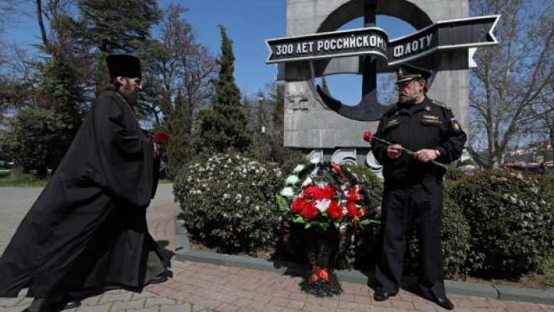 Rusët po e vuajnë humbjen e luftanijes Moskva: Ai ishte simbol i fuqisë dhe shpresës sonë