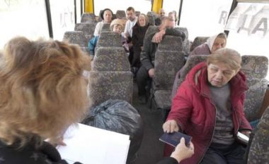 Dy autobusë evakuimi janë zhdukur – thotë një zyrtar ushtarak ukrainas