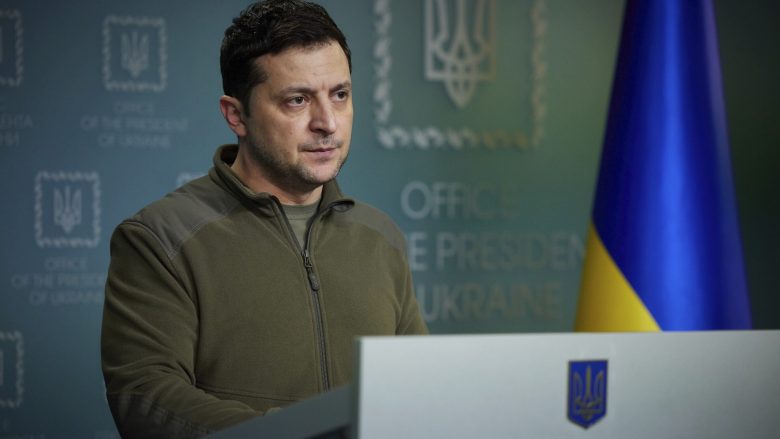 Zelensky denoncon “të keqen që nuk njeh kufi” të Rusisë, pas sulmit ku mbetën të paktën 30 të vdekur në një stacion treni në Ukrainë