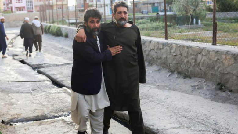 Numri i viktimave në shpërthimin e një xhamie të Kabulit shkon në 50