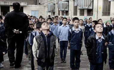 Dokumentari në frymën e Kiarostamit, për hendekun mes të pasurve dhe të varfërve në Iran