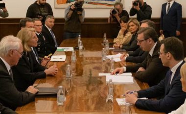 Vuçiq u thotë amerikanëve se është i përkushtuar për dialog dhe marrëveshje gjithëpërfshirëse me Kosovën