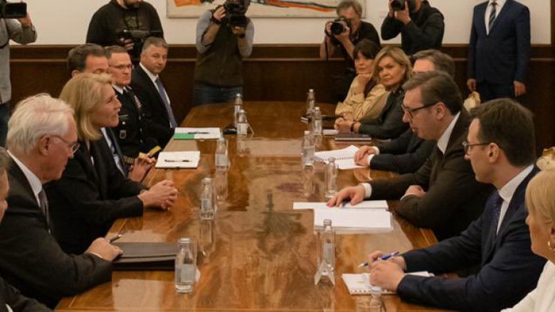 Vuçiq u thotë amerikanëve se është i përkushtuar për dialog dhe marrëveshje gjithëpërfshirëse me Kosovën