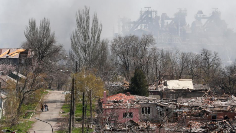 Mbi 600 të plagosur për shkak të bombardimit të fundit në fabrikën e çelikut në Mariupol