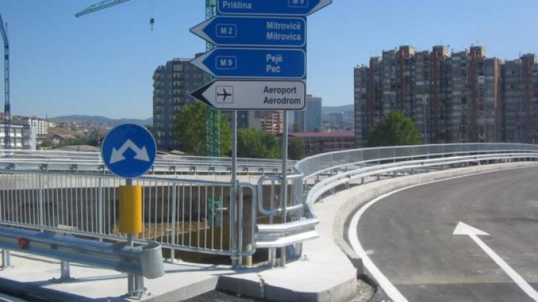 Prej nesër javë testuese, rruga njëkahore bëhet dykahore tek rrethrrotullimi në hyrje të Prishtinës
