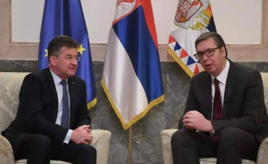 Lajçak takohet me Vuçiqin: Biseduam për dialogun, përfshirë takimin e nivelit të lartë