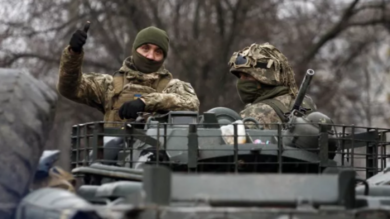“Batica ka filluar të kthehet kundër Putinit”: Trupat ukrainase kanë rimarrë më shumë se 30 vendbanime në rajonin e Kievit