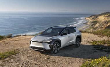 SUV-i tërësisht elektrik i Toyota-s bZ4X do të ketë një çmim duke filluar nga 42,000 dollarë