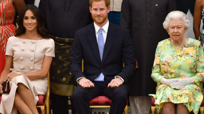 Pas dy vitesh – Princi Harry dhe Meghan Markle vizitojnë Mbretëreshën Elizabeth II në Mbretërinë e Bashkuar