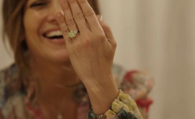 Pse Ben Affleck zgjodhi një unazë fejese me diamant të gjelbër për Jennifer Lopez?