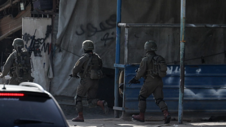 Të paktën dy palestinezë vriten nga forcat izraelite në Bregun Perëndimor