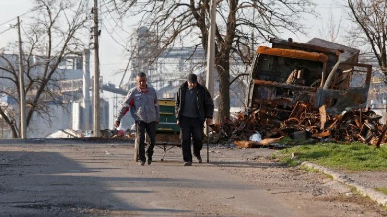 Kievi sugjeron bisedime speciale për uzinën e rrethuar të Mariupolit – zhvillimet më të reja rreth agresionit rus në Ukrainë