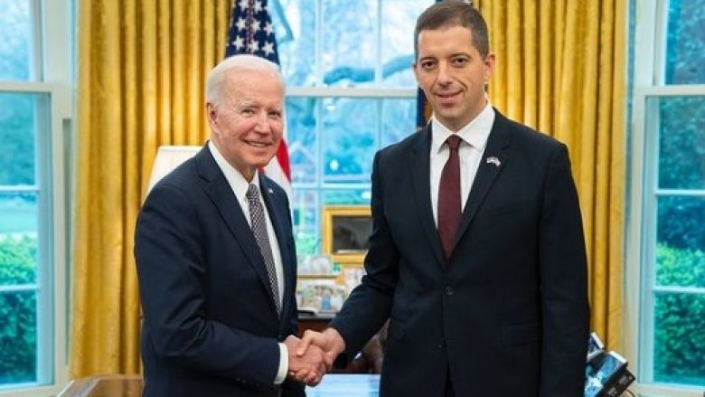 Gjuriq takoi shkurtimisht presidentin Biden në Shtëpinë e Bardhë