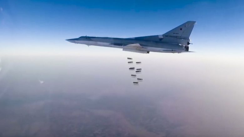 Pasi po humb luftën në terren, Rusia tani po shfrytëzon bombarduesit me rreze të gjatë