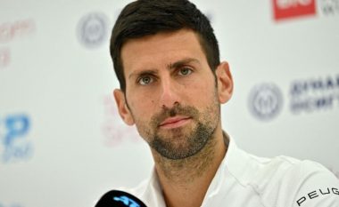 Djokovic e cilëson si çmenduri vendimin për ndalimin e tenistëve rusë dhe bjellorusë nga Wimbledoni