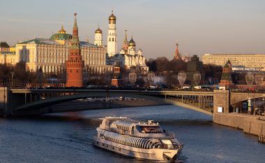 Organizata Botërore e Turizmit pezullon Rusinë