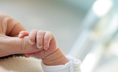 RMV: Fëmija i parë i lindur në vitin 2023 është djalë