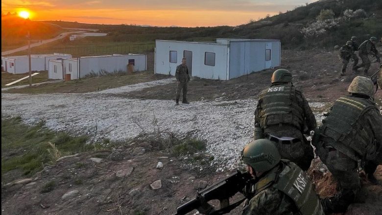 Kadetët e FSK përfundojnë stërvitje “Gjithmonë Stoik”